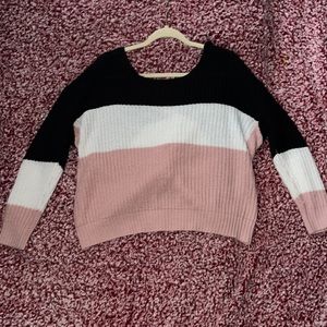 Black/white/pink knit knot tops